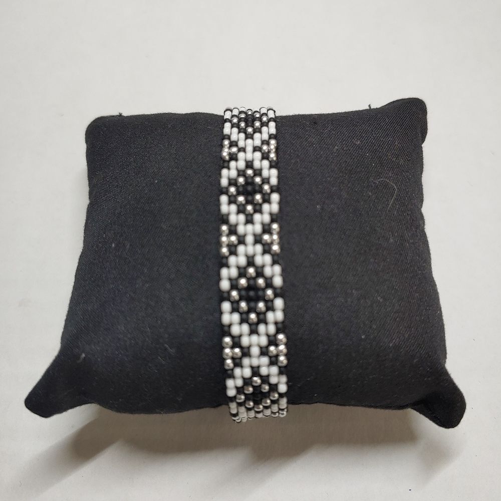 Loomed Beaded Bracelet Black, White and Silver